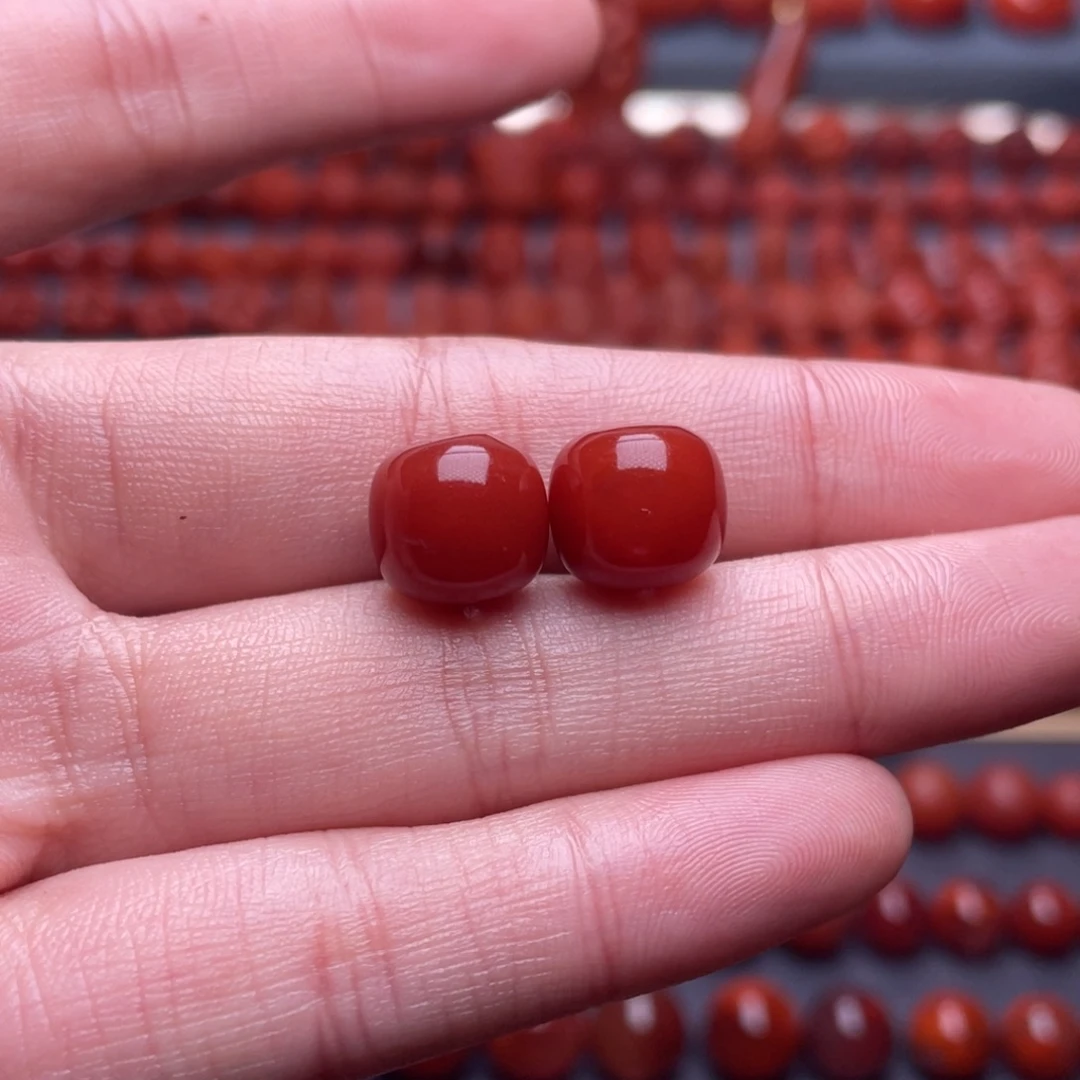 南红玛瑙未镶嵌其他W11保山滴水洞锦红老型珠一对