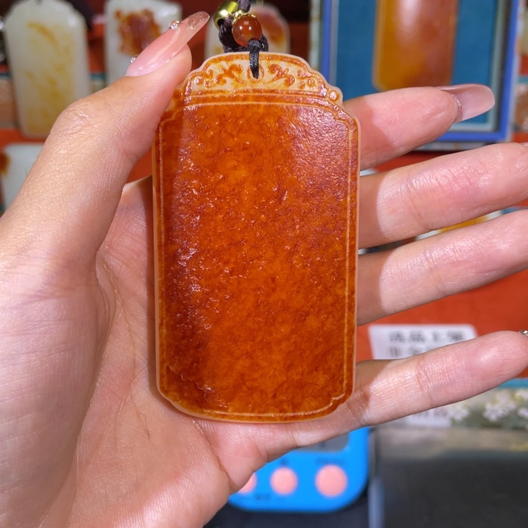 厚***。未镶嵌和田玉挂件
