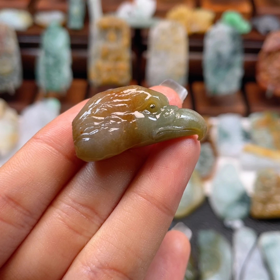 定制翡翠未镶嵌翡翠