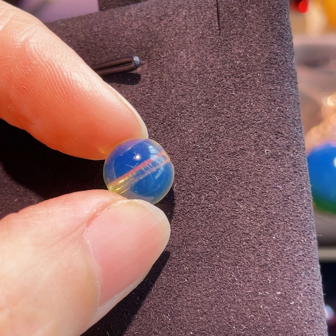 琥珀裸石未镶嵌多米尼加蓝珀裸珠