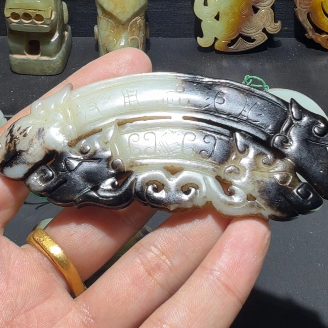 未镶嵌和田玉（糖玉）挂件從**世