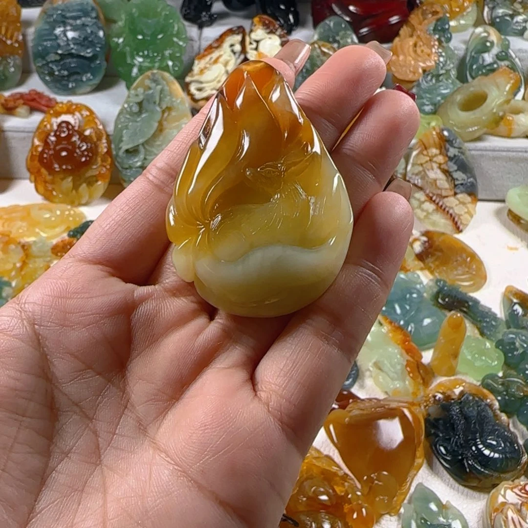 蛇纹石玉颈饰未镶嵌毛*