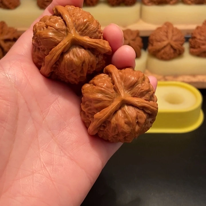 吊坠文玩核桃鑫***窗文玩核桃