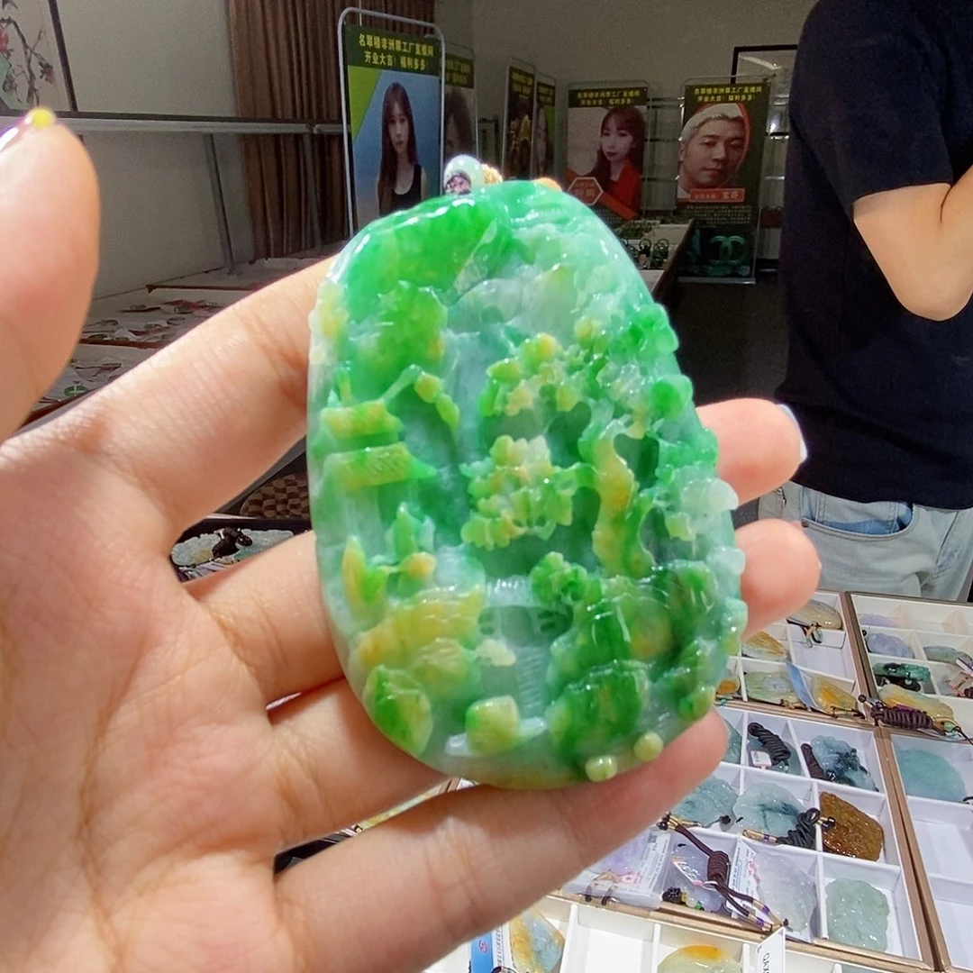 翡翠未镶嵌颈饰翡翠
