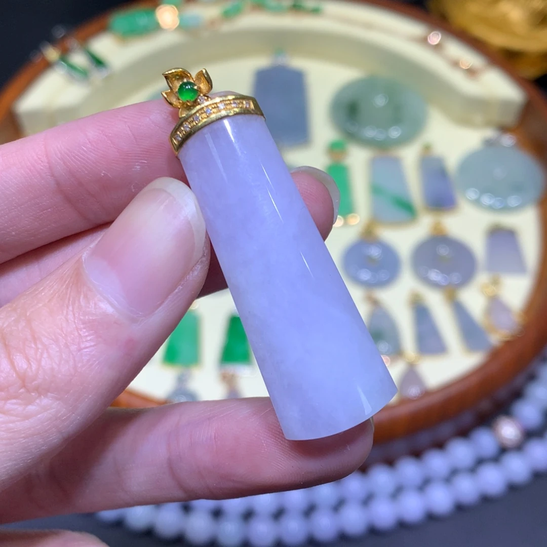 翡翠吊坠(不含链)18K金镶嵌