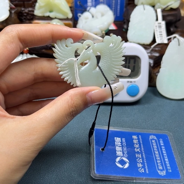 和田玉未镶嵌颈饰竹*