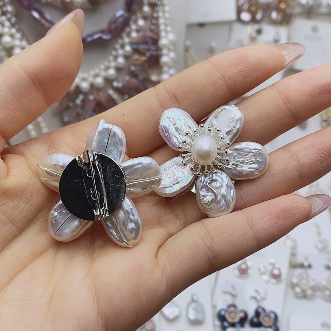 淡水珍珠银S925镶嵌耳饰