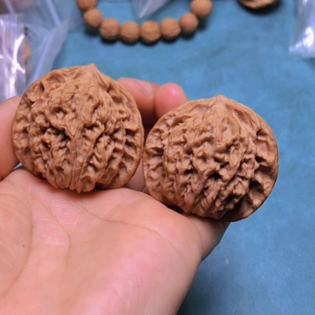 【闪购商品】核桃摆件41蟠龙纹修尖