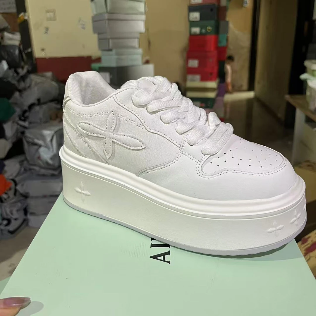 L102 新款厚底小白鞋