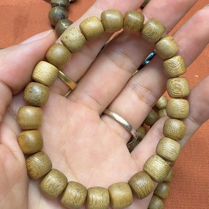 大叶紫檀（黑酸枝木类）