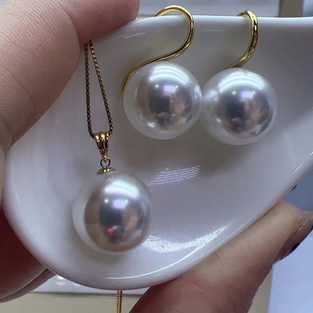 淡水珍珠吊坠(赠链)18K金镶嵌