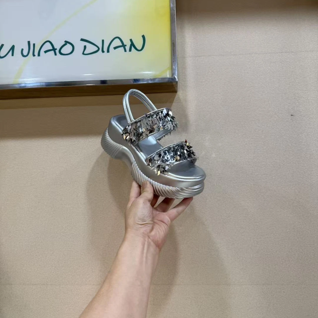 欧洲站凉鞋女2025夏季新款外穿不累脚软底厚底小个子增高罗马凉鞋