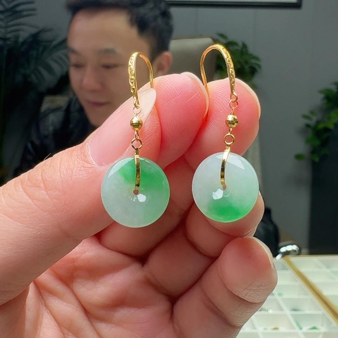 翡翠18K金镶嵌耳饰天然