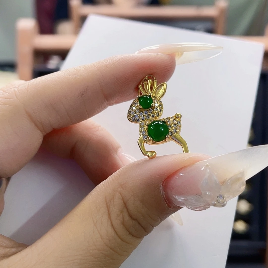 翡翠未镶嵌颈饰天然翡翠Ａ货