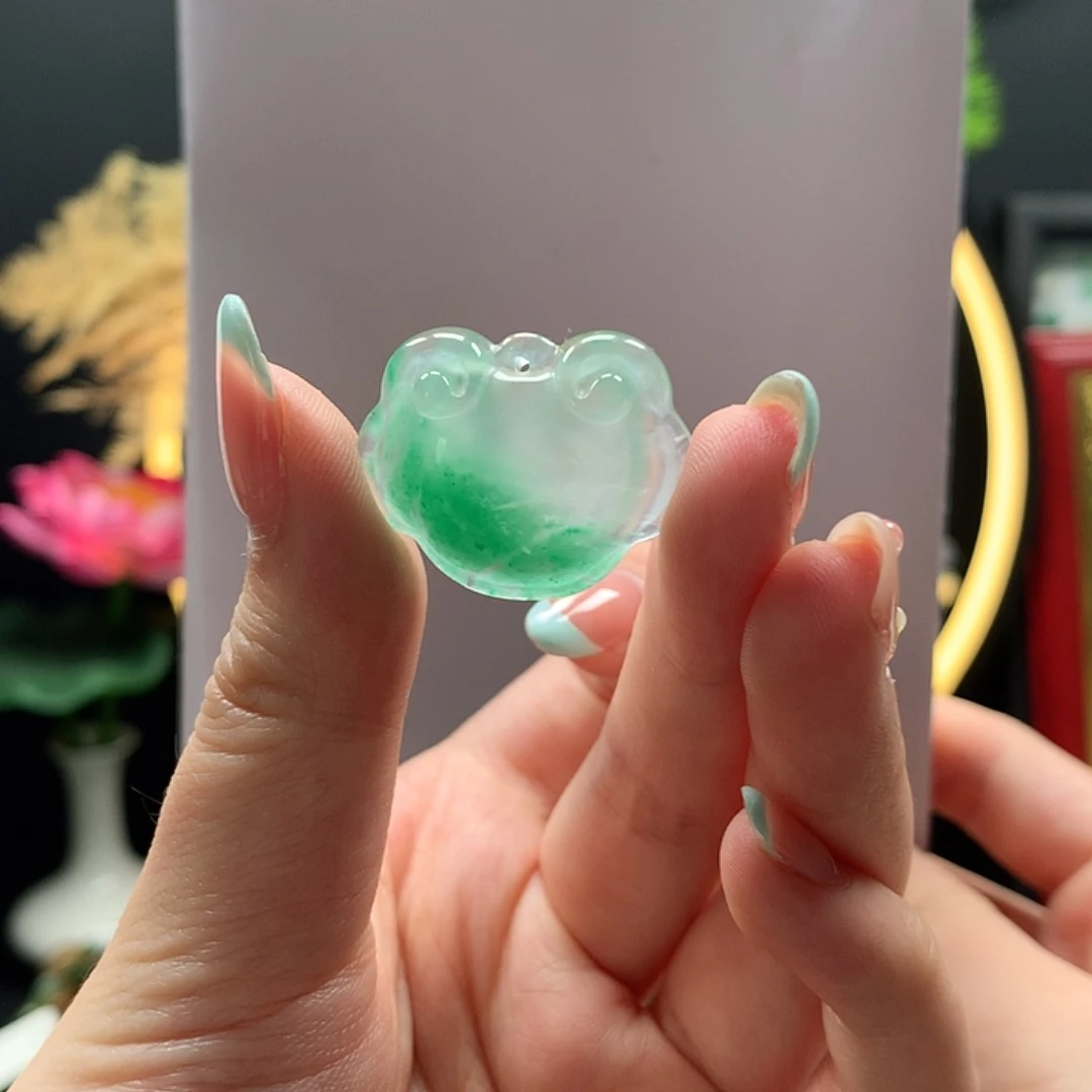 石英质玉吊坠未镶嵌