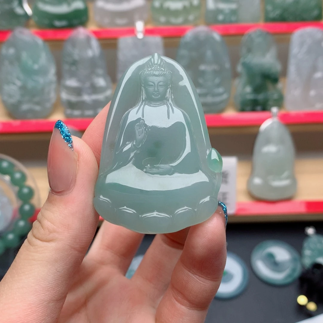 翡翠未镶嵌颈饰素衣