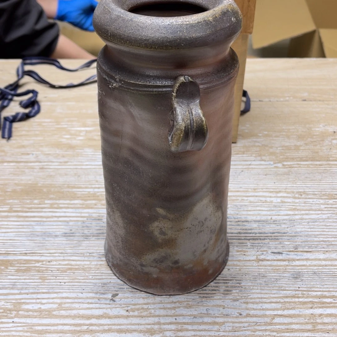 瓷片W*W密密麻麻地排列着一个