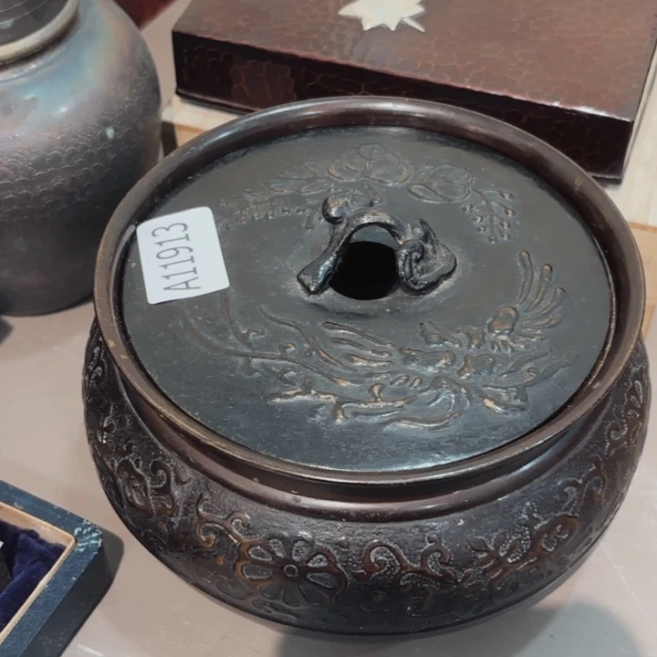 紫砂茶杯壹**物非常美丽漂亮的物品