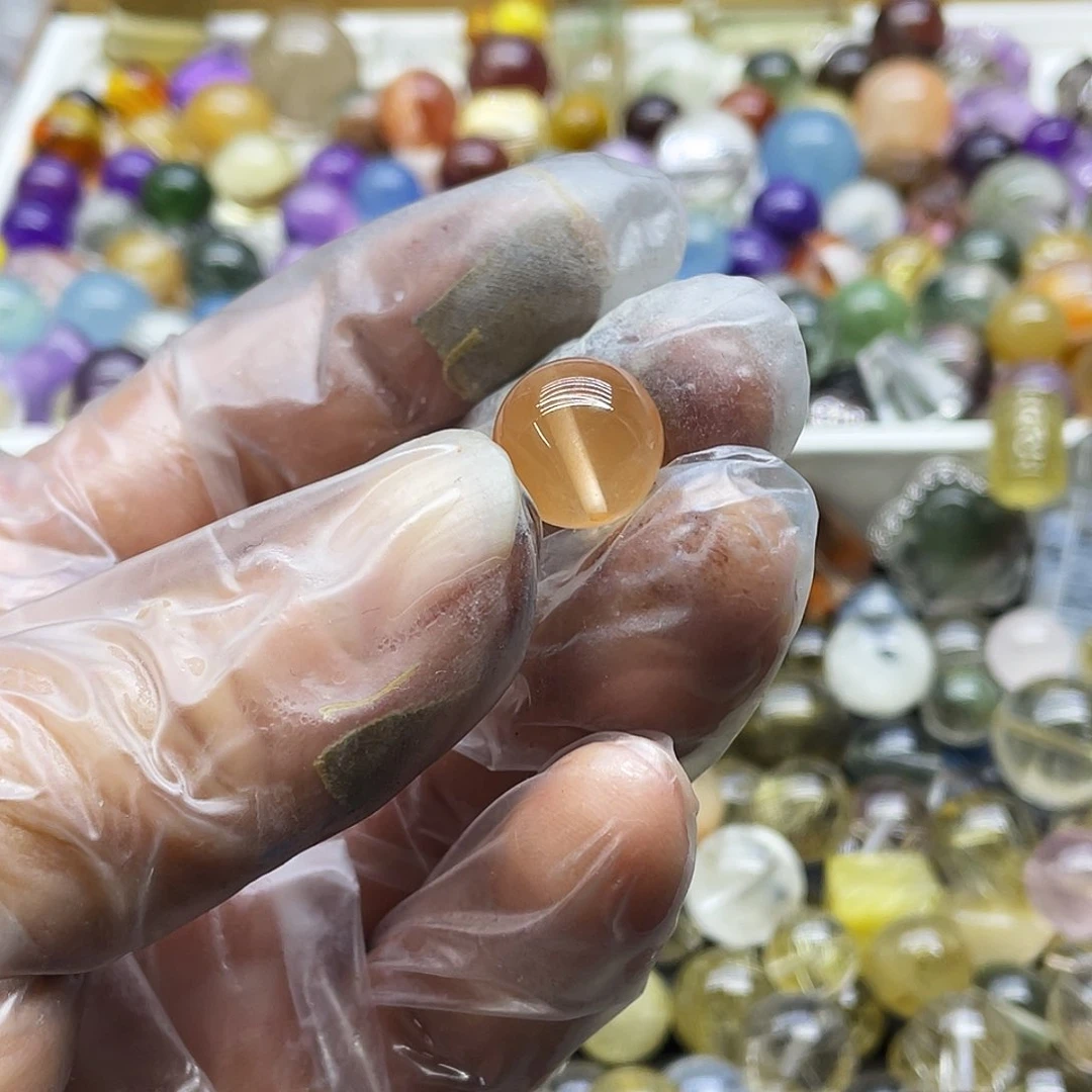 查罗石珠宝半成品合金是*娜