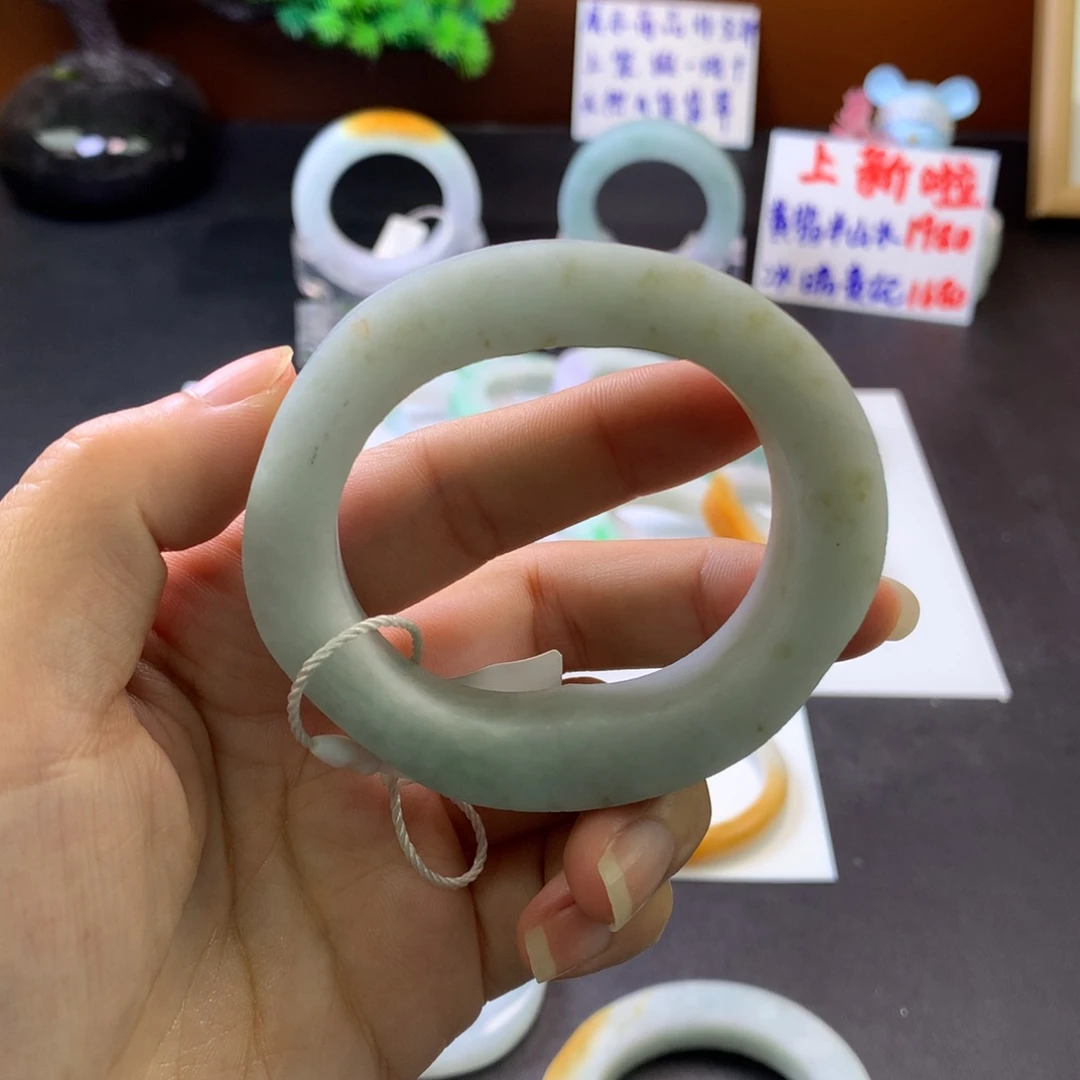 定制翡翠手镯未镶嵌