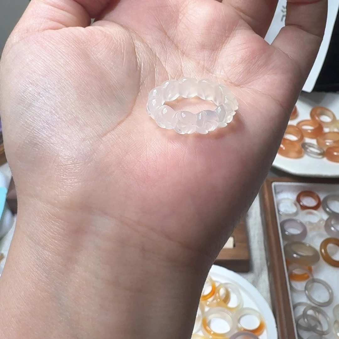 未镶嵌戒指玛瑙/玉髓652港17