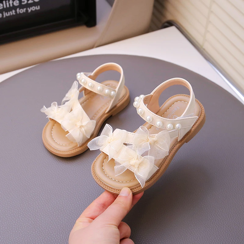 2025年女童软底防滑凉鞋夏季新款露趾公主鞋时尚洋气学步鞋3-6岁