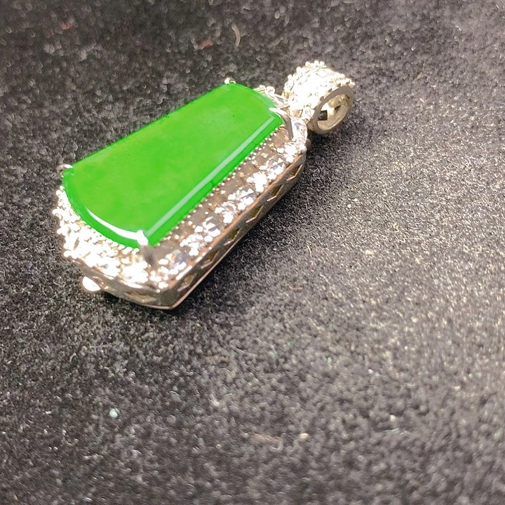 【闪购商品】翡翠未镶嵌颈饰翡翠