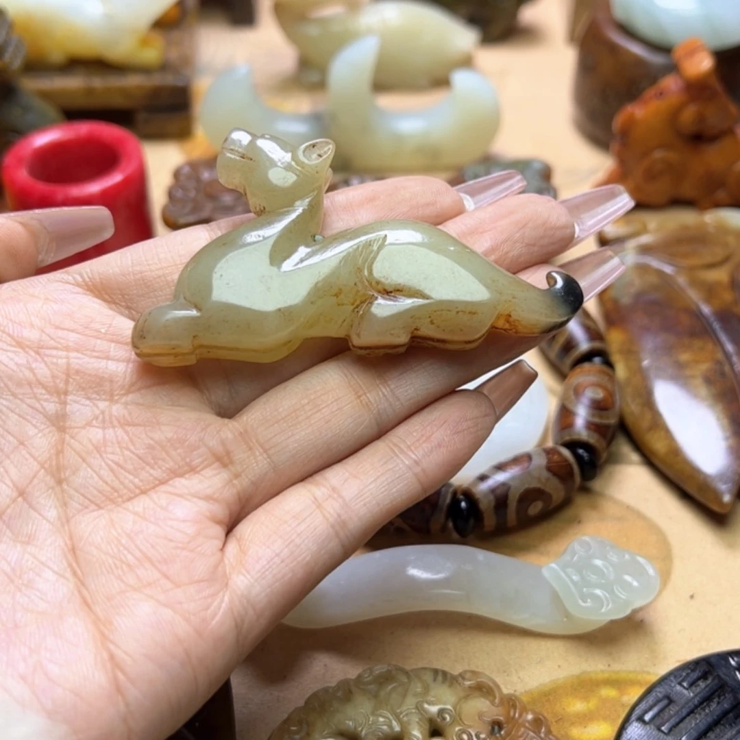 【闪购商品】蛇纹石玉颈饰未镶嵌