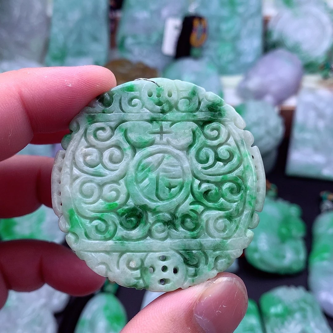 吊坠(不含链)未镶嵌翡翠