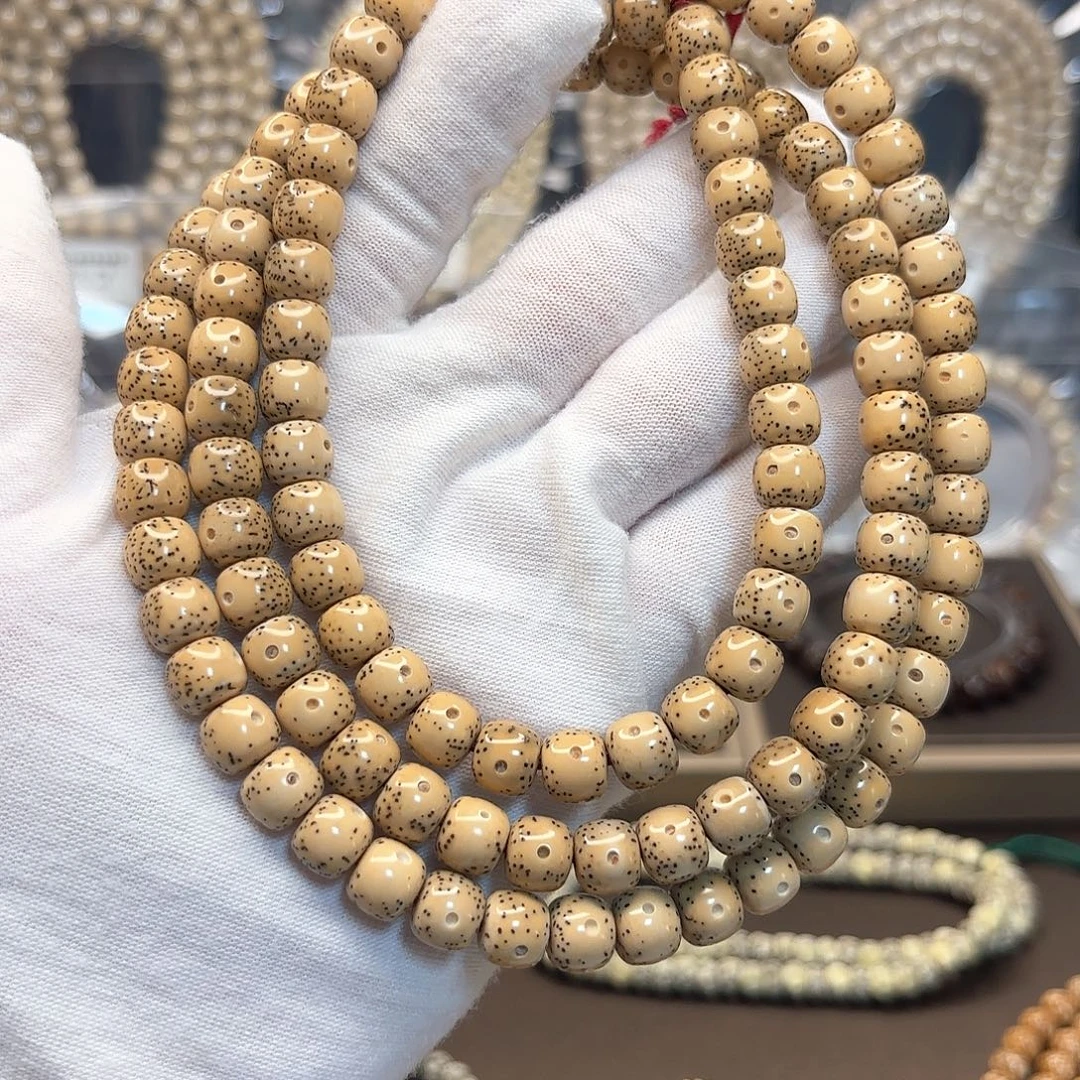 吊坠星月菩提福利石玉瓷白8*7正月大留白星好