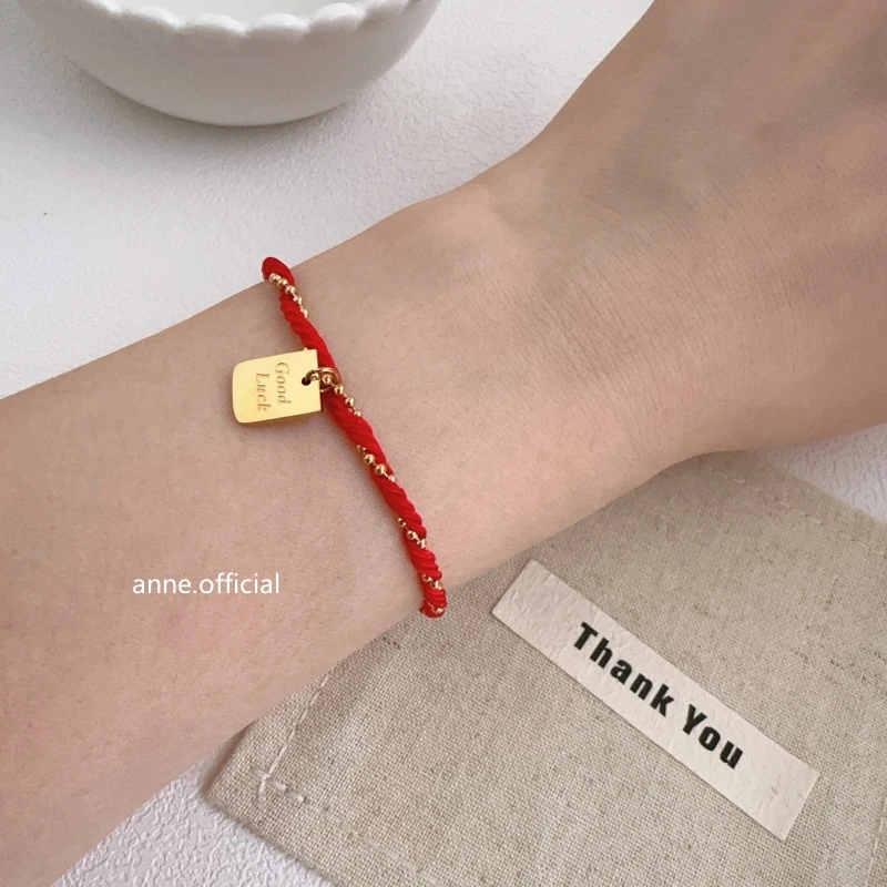钛钢手链 【S152】韩国字母方牌吊坠设计感红绳圆珠链缠绕式手链