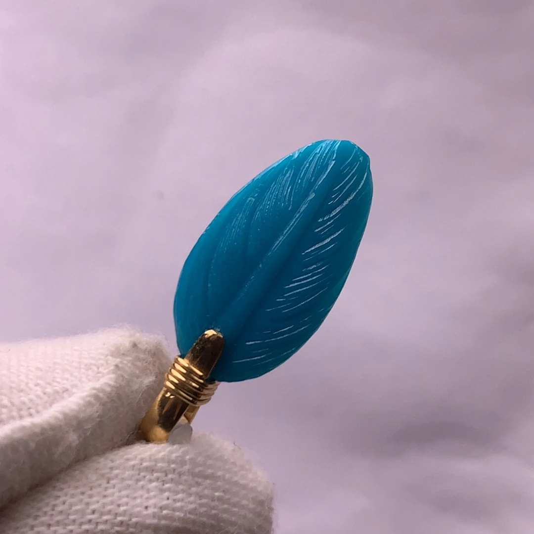 绿松石18K金镶嵌车挂A137