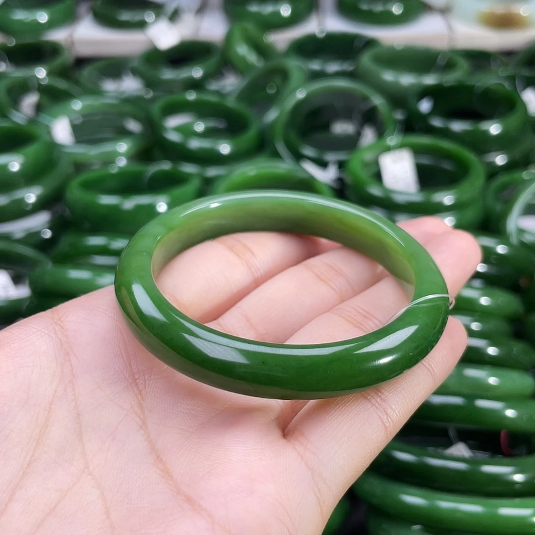 未镶嵌手镯和田玉（碧玉）