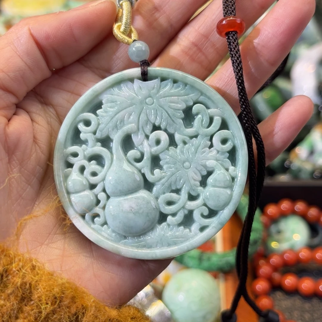 翡翠颈饰未镶嵌待编款