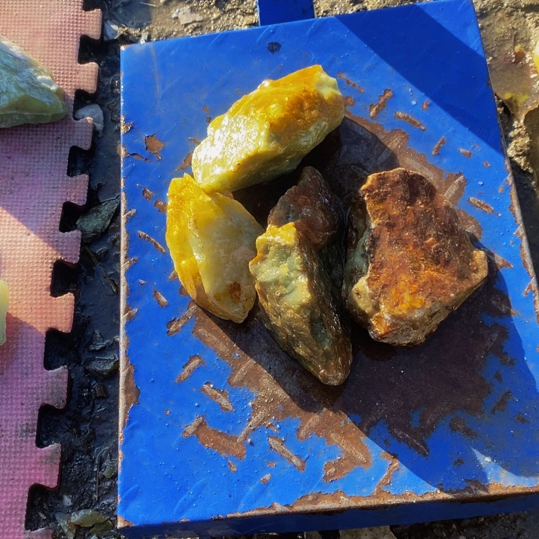 未镶嵌岫玉珠宝奇石缘**空