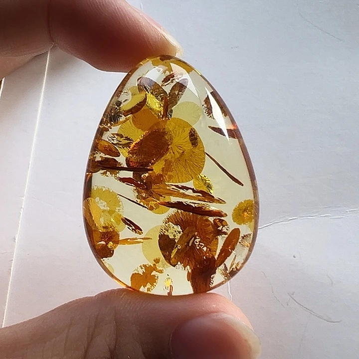 琥珀（花珀）颈饰未镶嵌