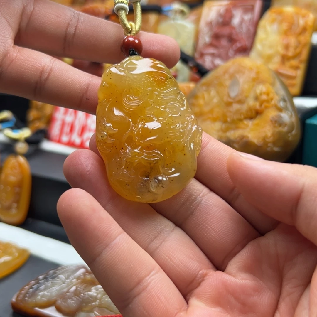 石英质玉（黄龙玉）未镶嵌黄龙玉