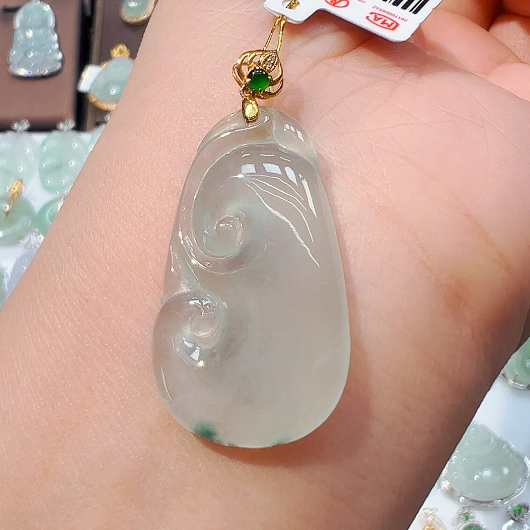 翡翠18K金镶嵌吊坠(不含链)如意