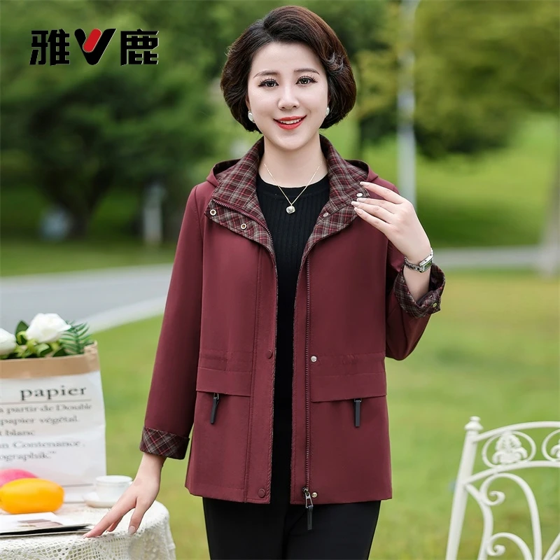 V/雅鹿春季宽松时尚中老年女装连帽风衣妈妈装气质休闲外套A25612