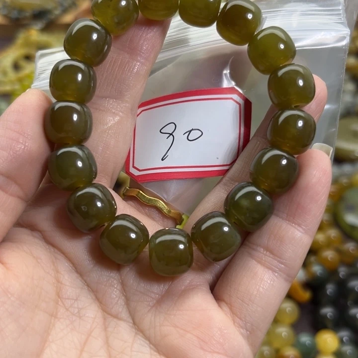 穹***下未镶嵌蛇纹石玉手链