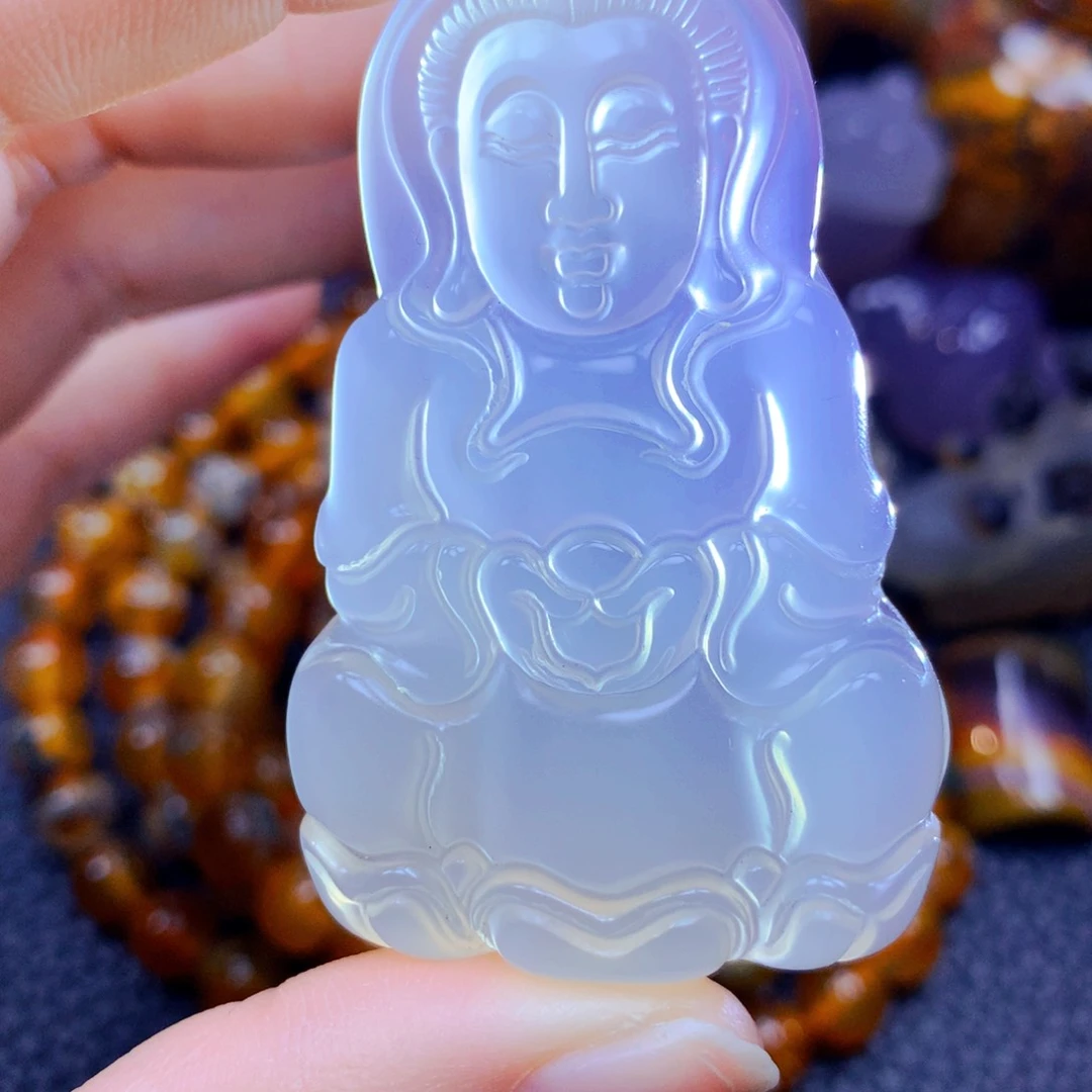 玛瑙/玉髓雕刻吊坠未镶嵌