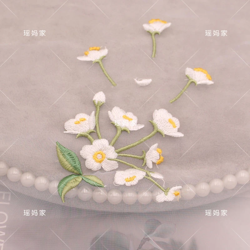 玻璃纱底刺绣望月兔扇布diy团扇宫灯印花布料