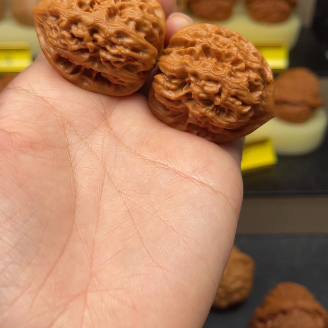 z***文玩核桃吊坠鸡心34