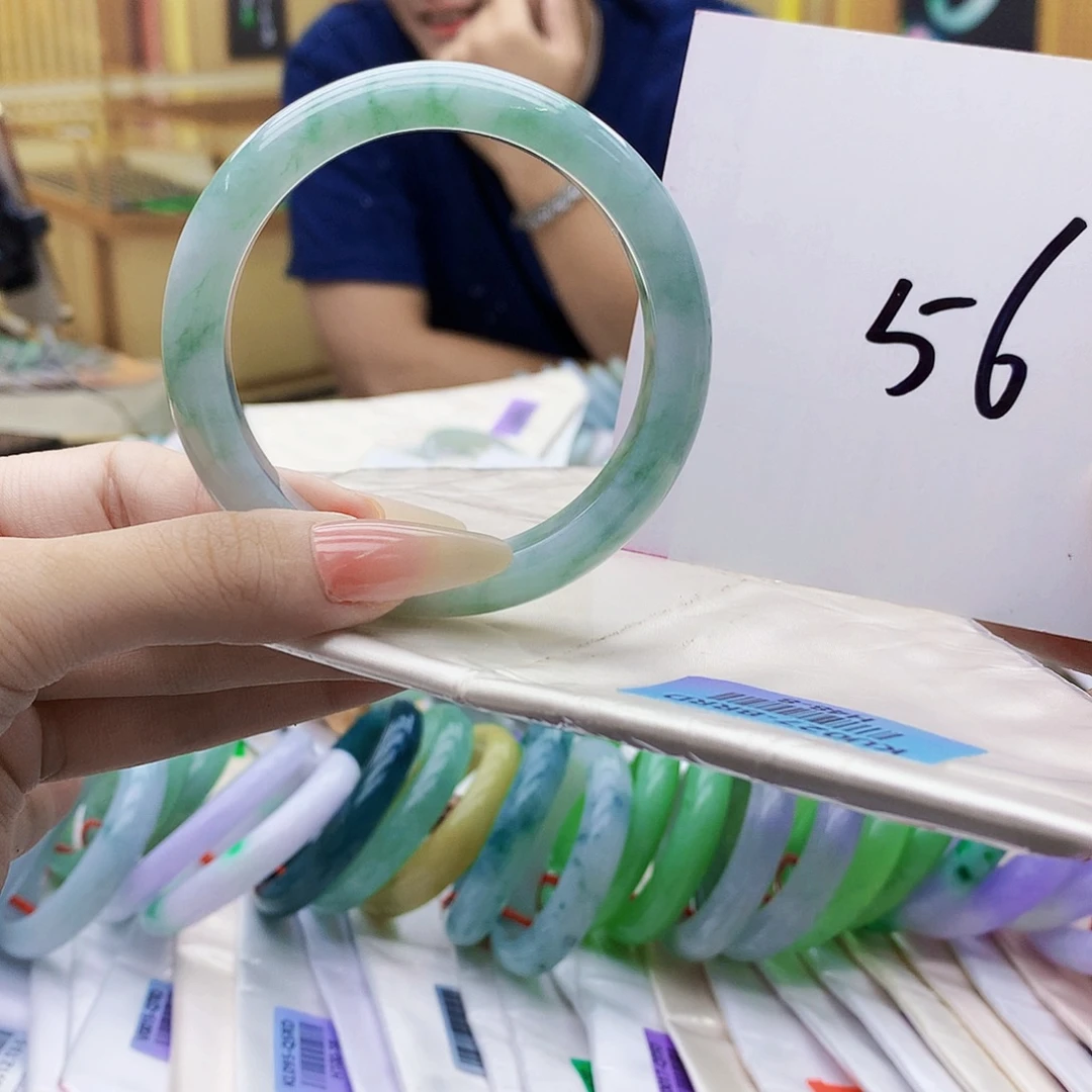 翡翠未镶嵌手镯hbv