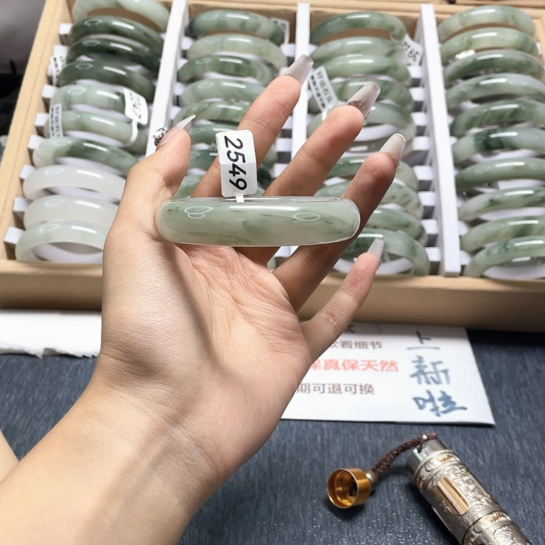 未镶嵌手镯石英质玉2549
