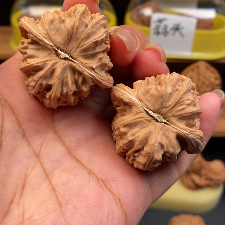 ****吊坠文玩核桃40全品白狮子