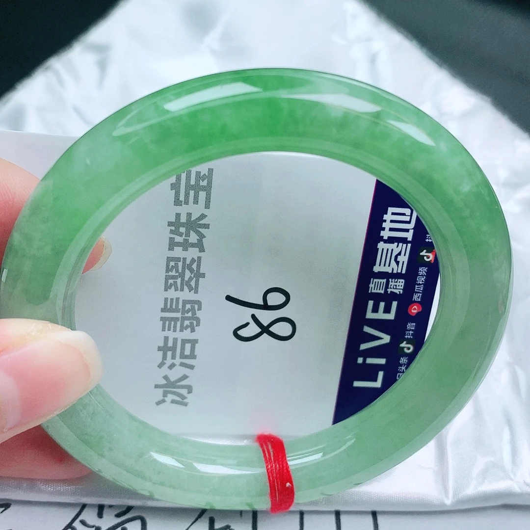 翡翠未镶嵌手镯缅甸天然A货翡翠手镯