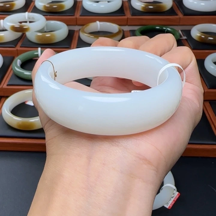 和田玉（白玉）手镯未镶嵌
