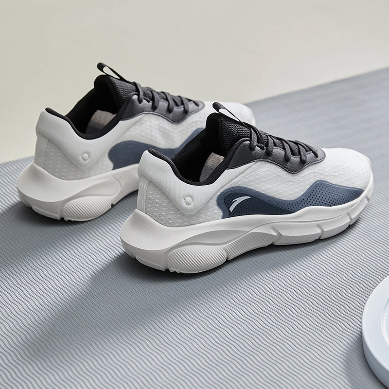 安踏 灵弧有氧鞋丨网面透气休闲软底缓震运动跑鞋112527701R