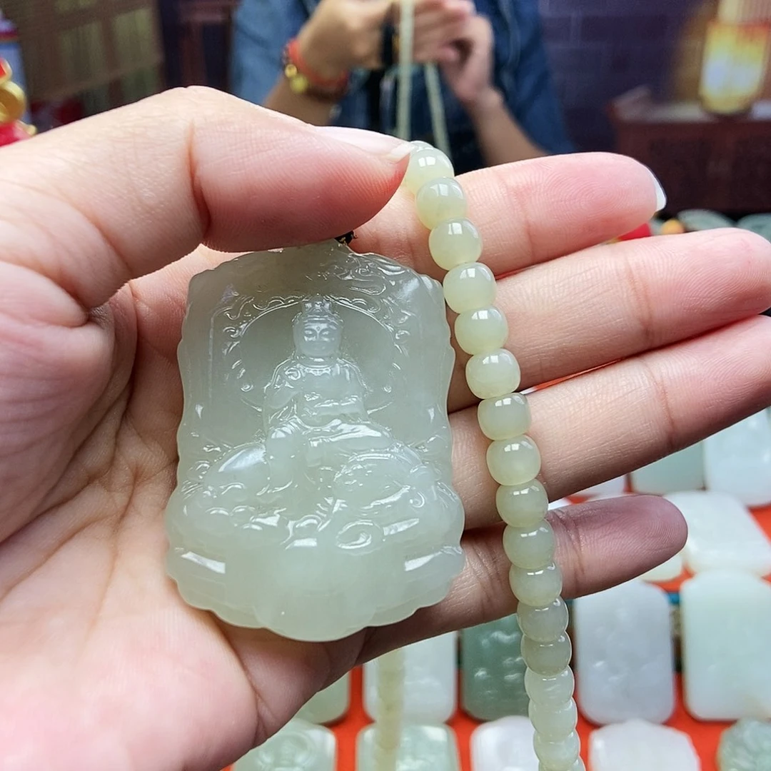 和田玉未镶嵌颈饰沙*奇